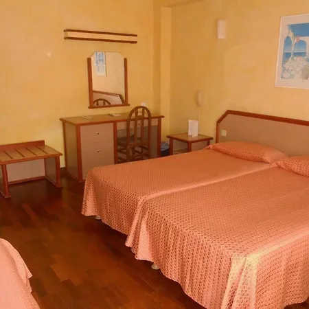 Hotel Alexandra 3*