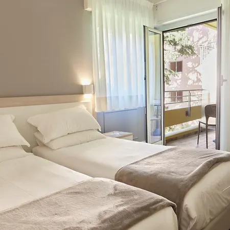 Alexandra Hotel