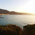 Alexandra 3* 로퀴에브륀캡마르탱
