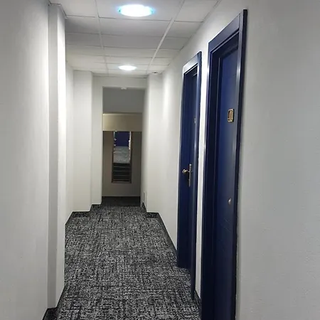 亚历山德拉酒店 罗克布吕讷-卡普马丹