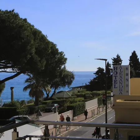 亚历山德拉酒店 酒店