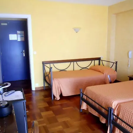 Alexandra 3* Рокебрюн — Кап-Мартен