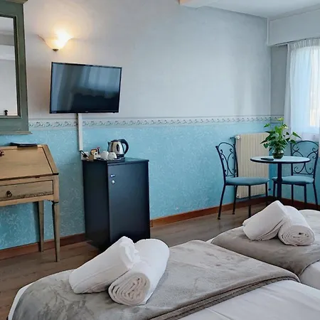Alexandra Hotel