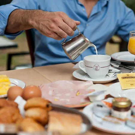 亚历山德拉酒店