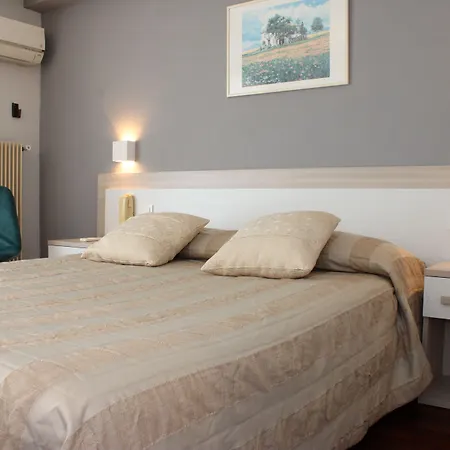 亚历山德拉酒店