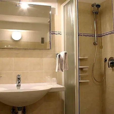 Hotel Alexandra Rocabruna
