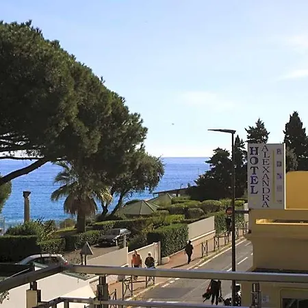 Alexandra 3* Rocabruna