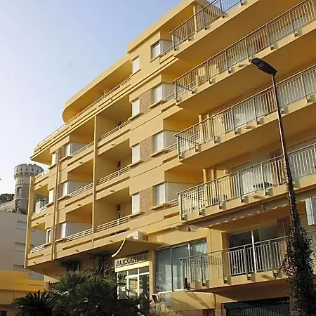Alexandra Hotel